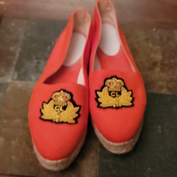 Shoes - Picture 4 of 7